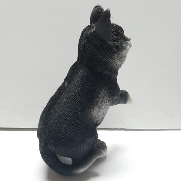beeldje spelende kat grijs en wit 21cm hoog (kopie)